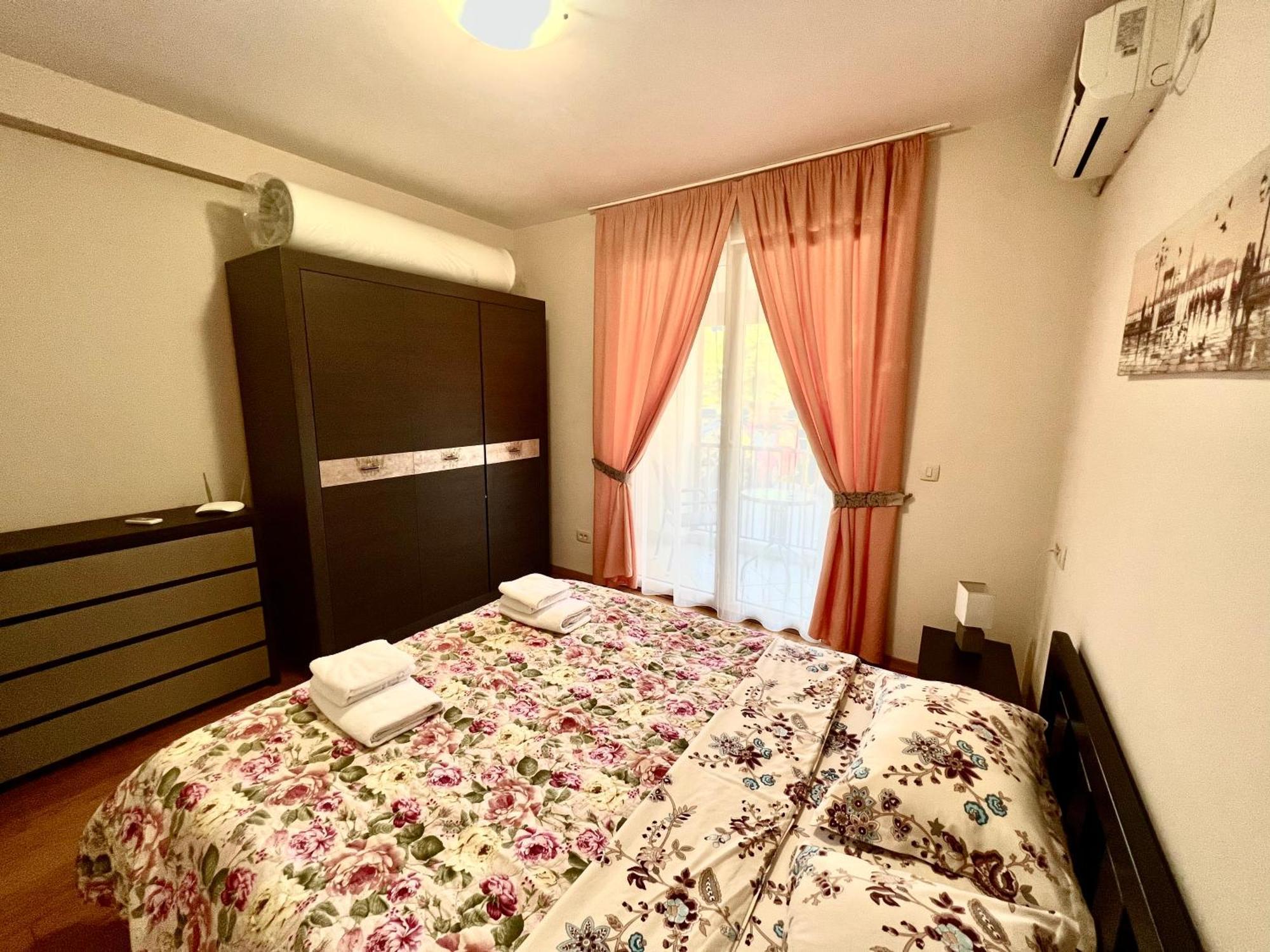Apartments Nirgilija Тиват Экстерьер фото